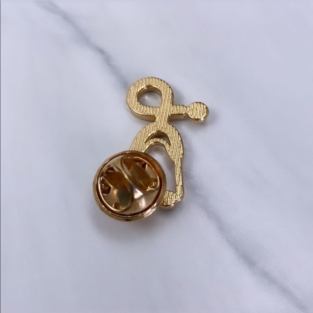 Black Stethoscope in Gold Enamel Pin/ Brooch - Picture 4 of 4